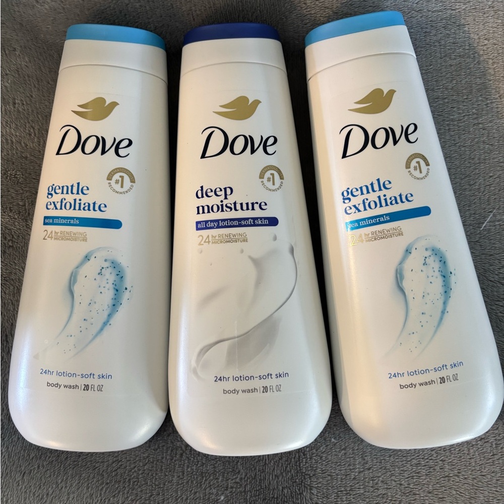 Dove Gentle Exfoliate & Deep Moisture Body Wash - White with Blue Caps